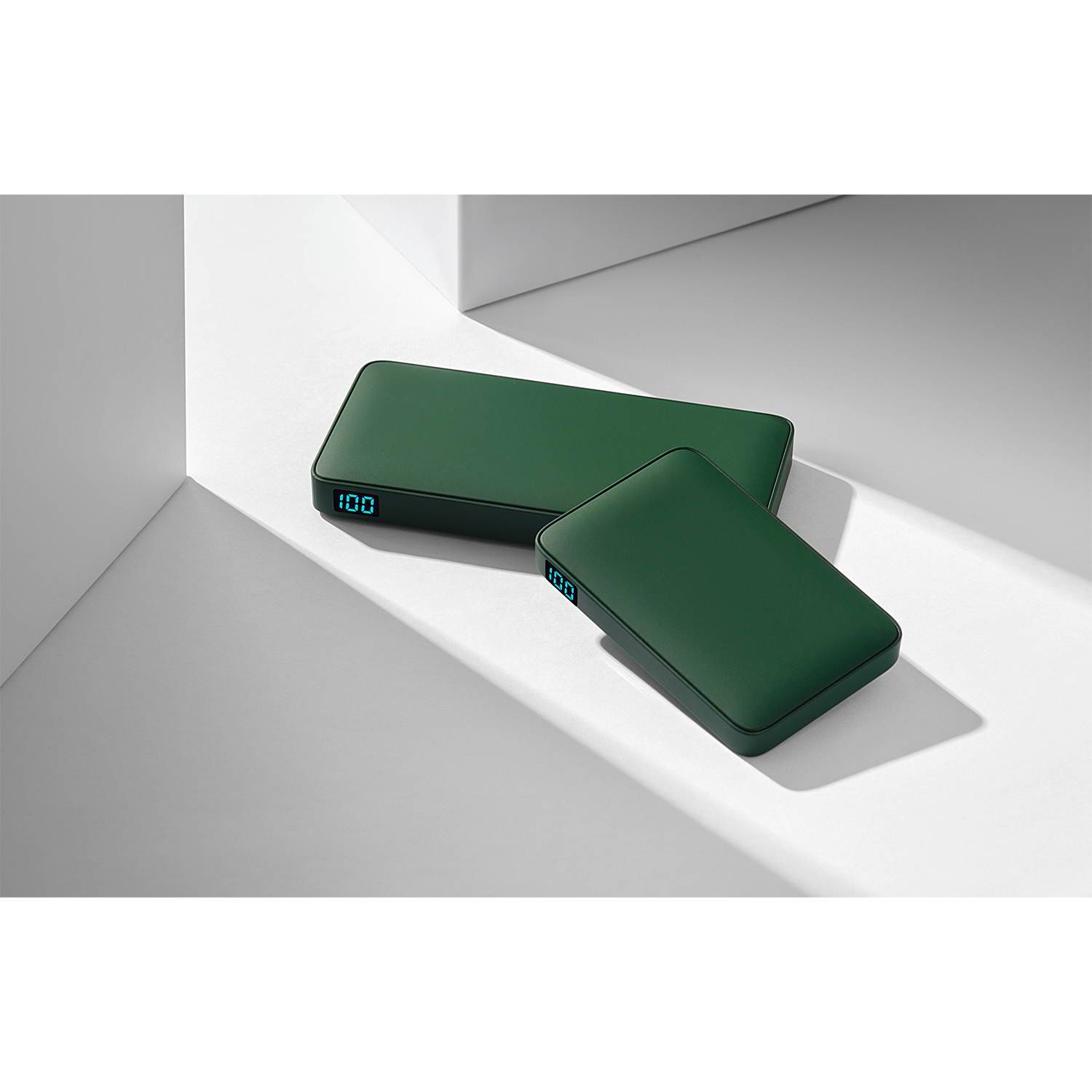 Внешний аккумулятор с подсветкой Ancor 5000 mAh, зеленый / 