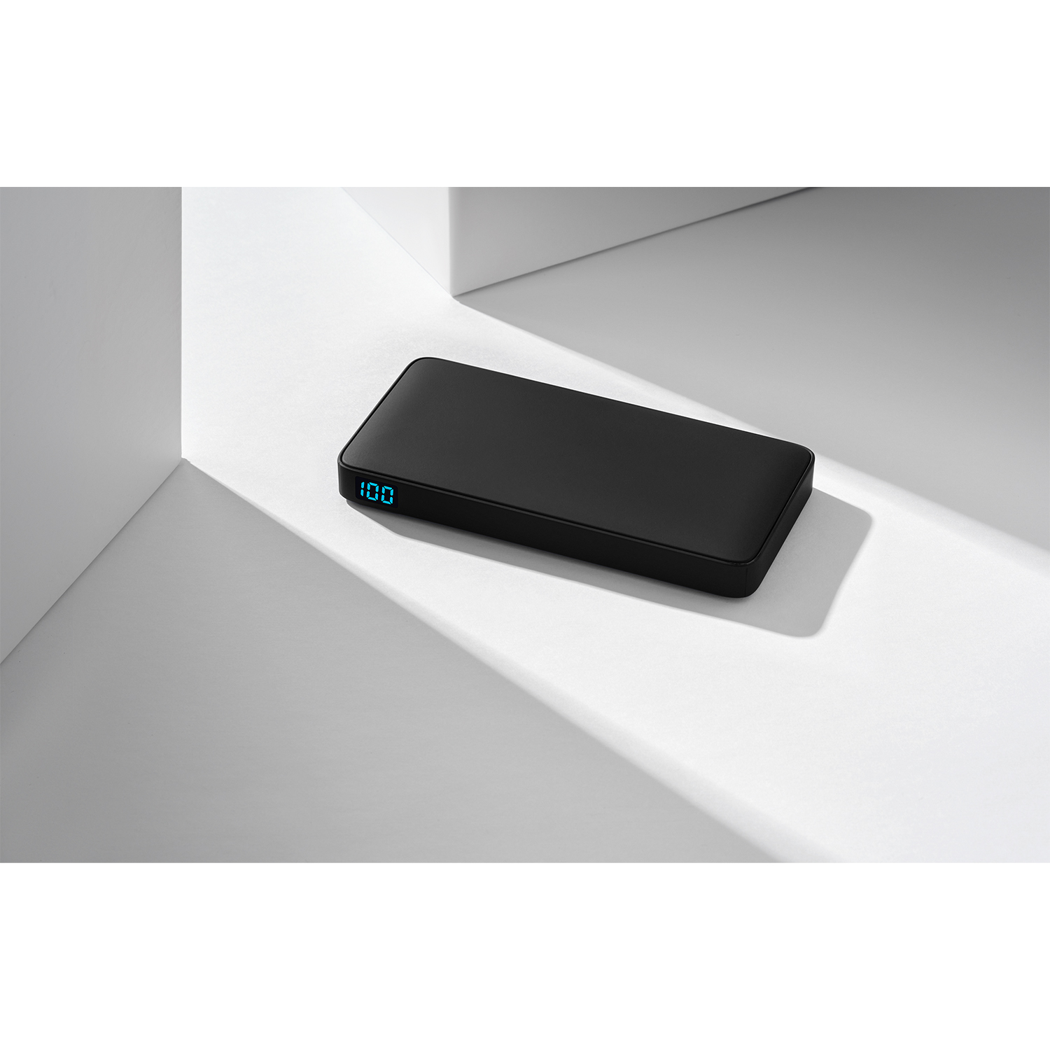 Внешний аккумулятор с подсветкой Ancor PD Plus 10000 mAh, черный / 