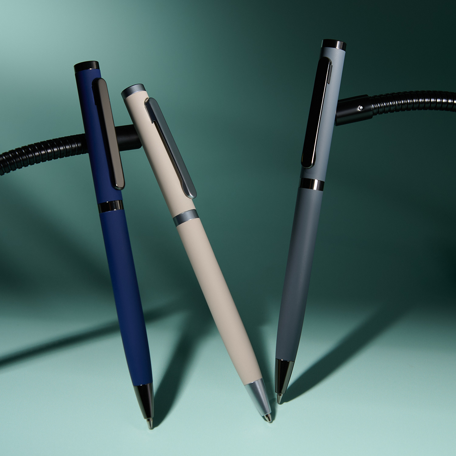 Шариковая ручка Nox, серая / 