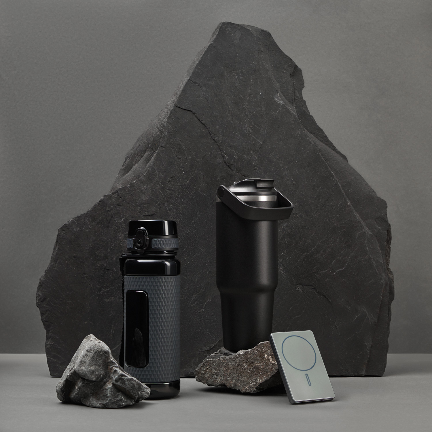 Бутылка для воды Vector, черная / 