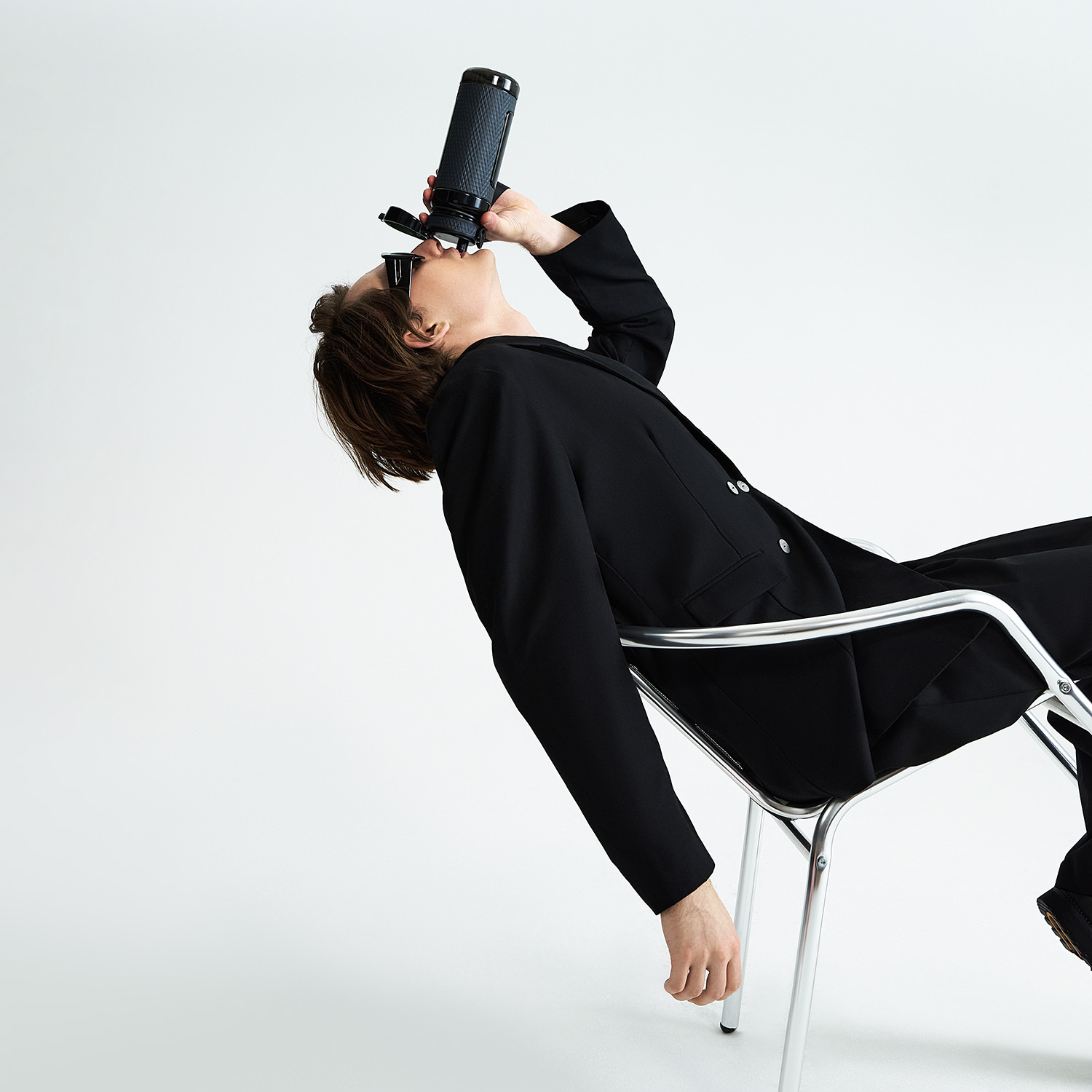 Бутылка для воды Vector, черная / 