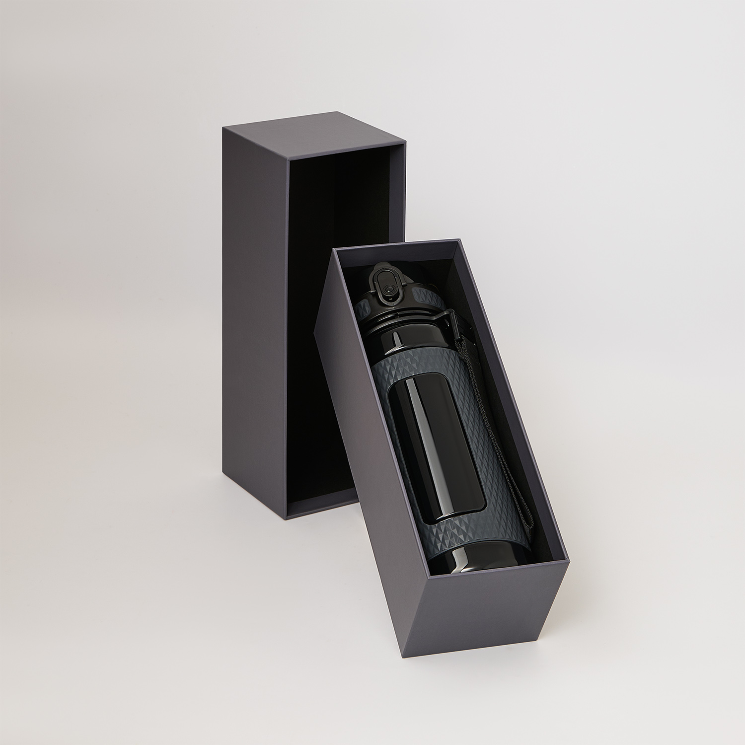 Бутылка для воды Vector, черная / 