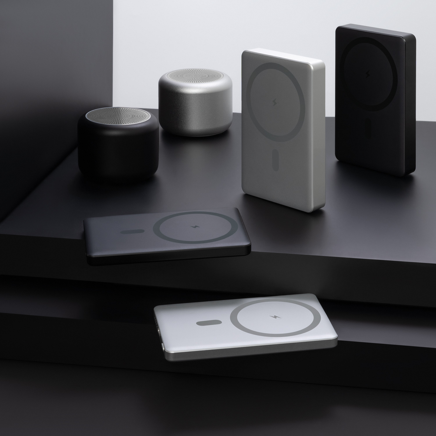 Беспроводная колонка Passion 80dB 600 mAh (Bluetooth 5.4), серебряная / 