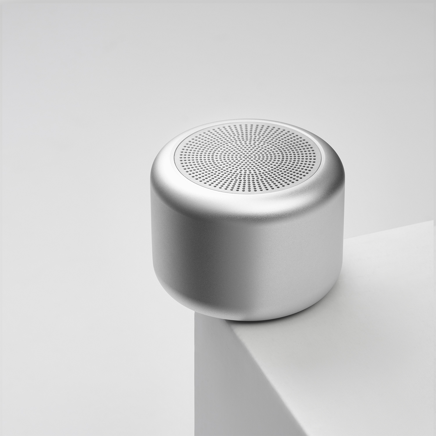 Беспроводная колонка Passion 80dB 600 mAh (Bluetooth 5.4), серебряная / 