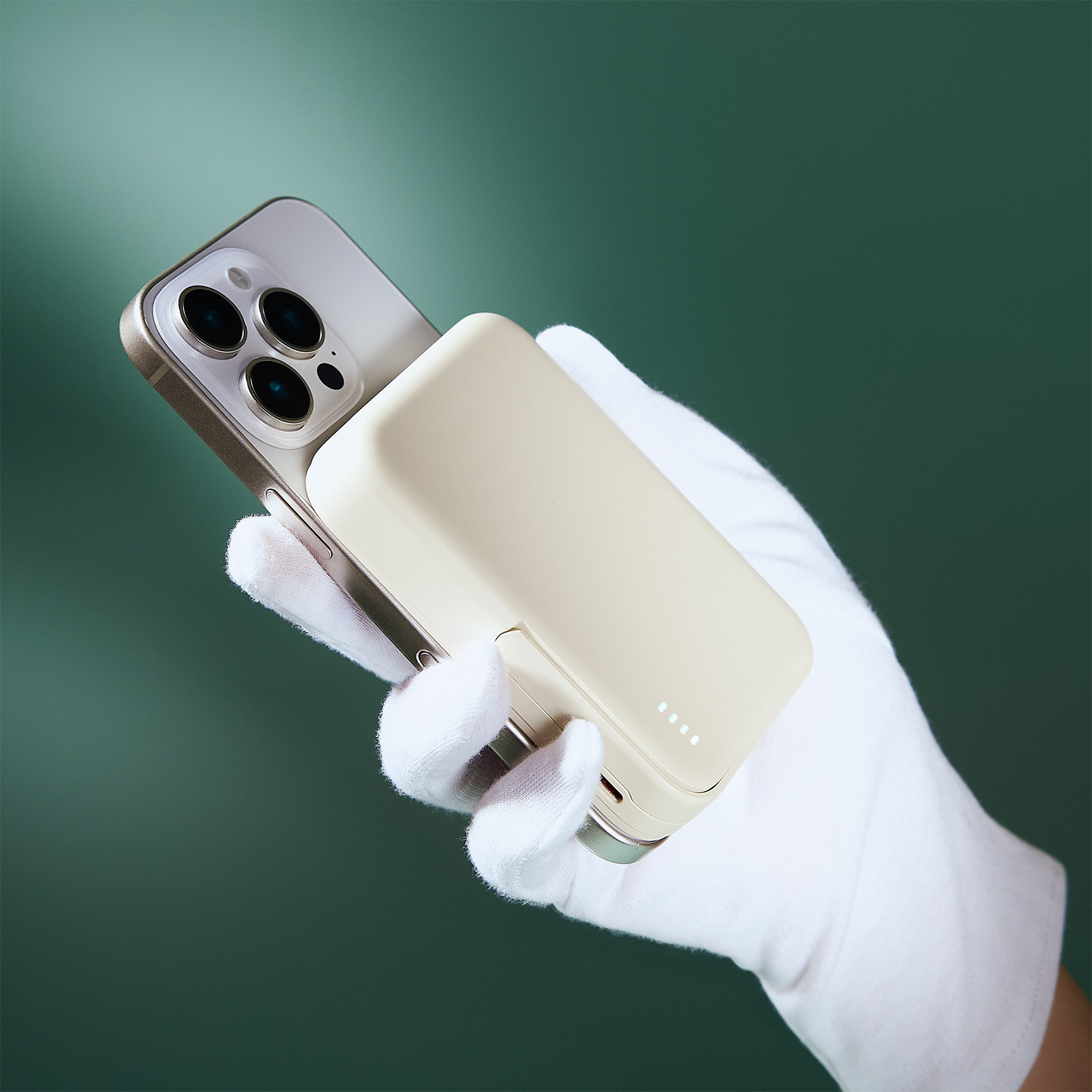 Внешний аккумулятор Union PD 10000mAh с функцией беспроводной зарядки 15W, бежевый / 