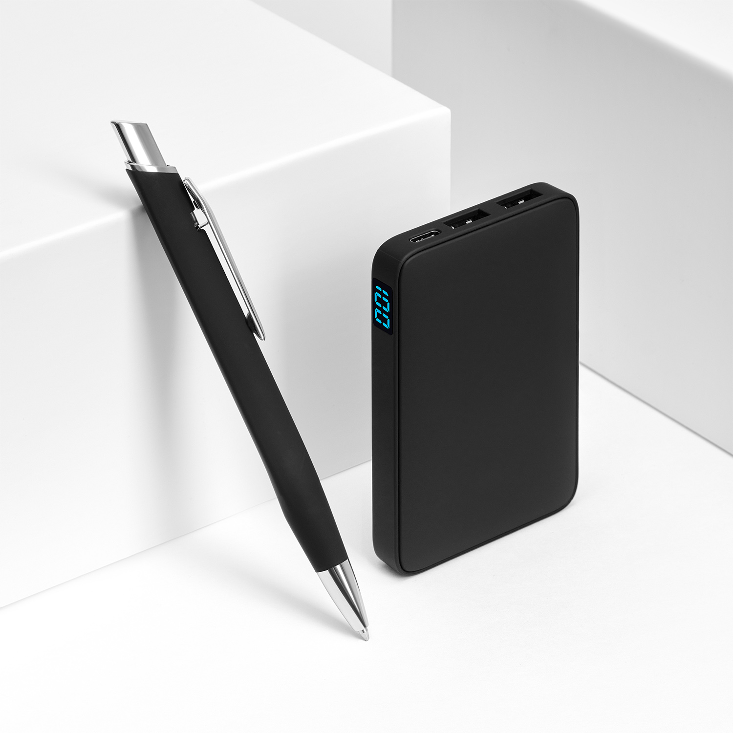 Внешний аккумулятор с подсветкой Ancor 5000 mAh, черный / 
