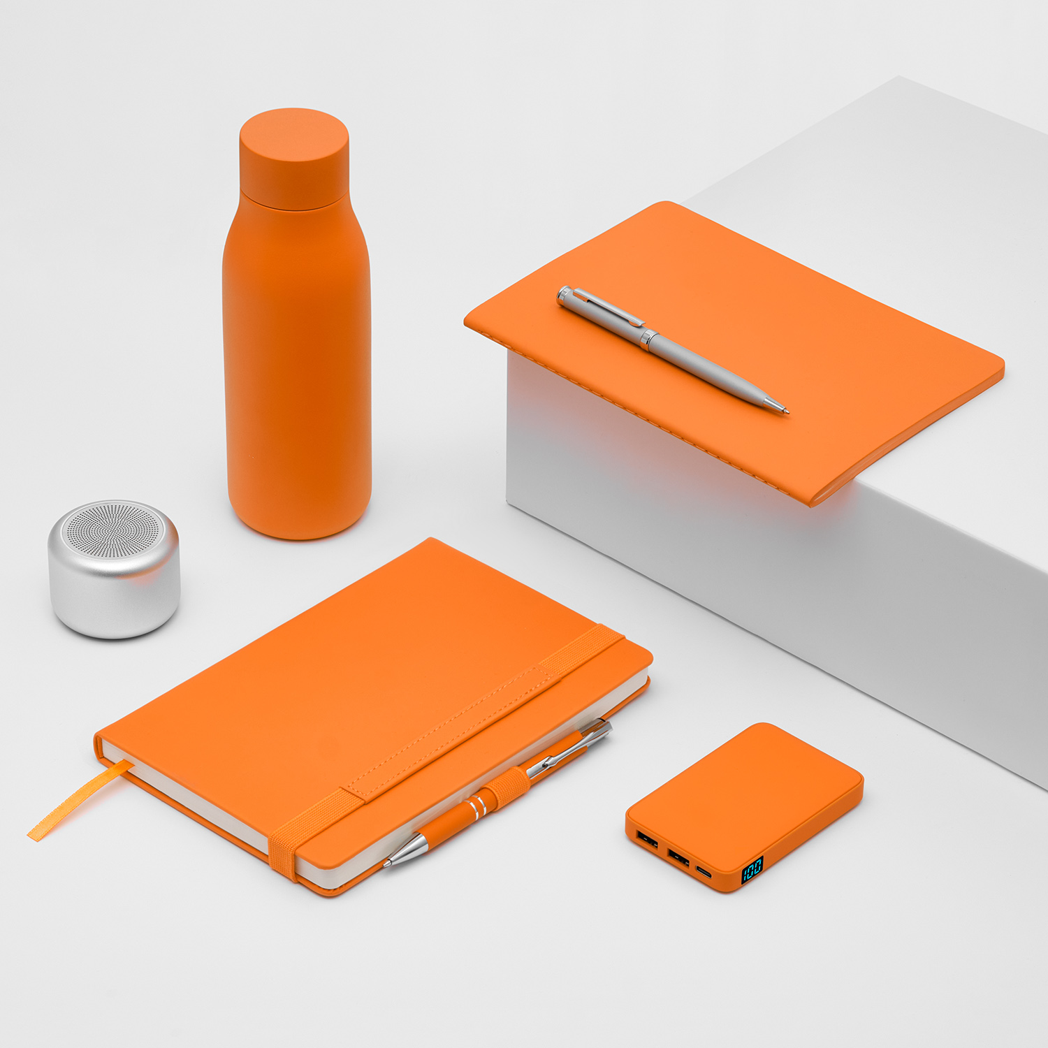 Внешний аккумулятор с подсветкой Ancor 5000 mAh, оранжевый / 