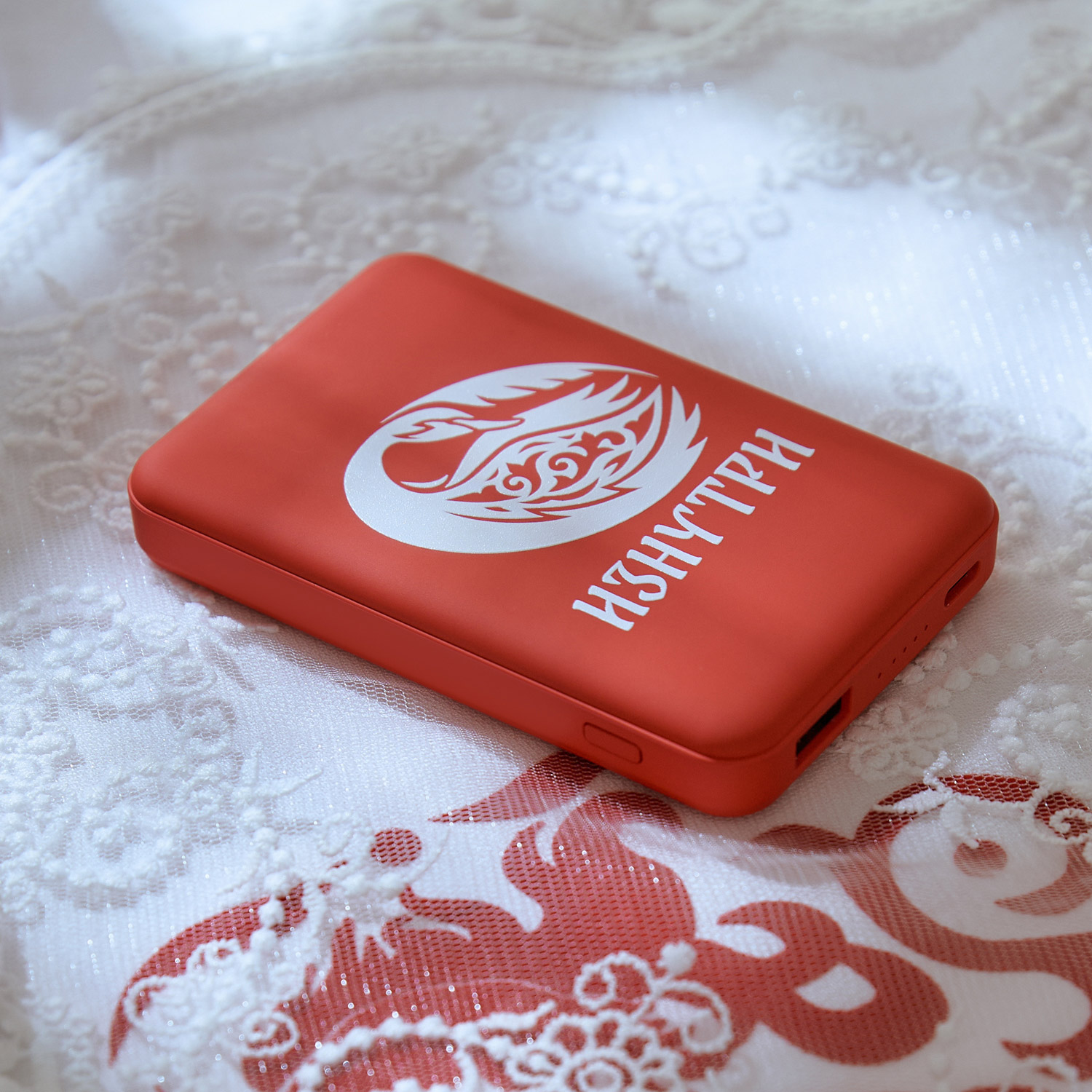 Внешний аккумулятор Largo PD 5000mAh с функцией беспроводной зарядки 15W, красный / 