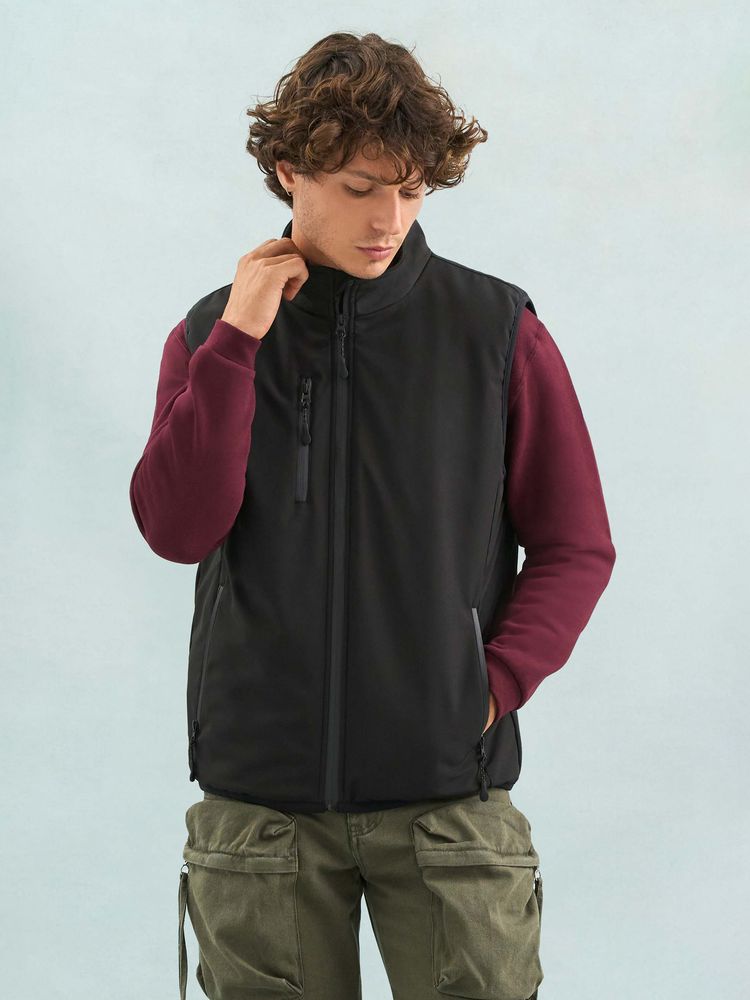 Жилет софтшелл унисекс Falcon BW, красный / Миниатюра модельного (1000)