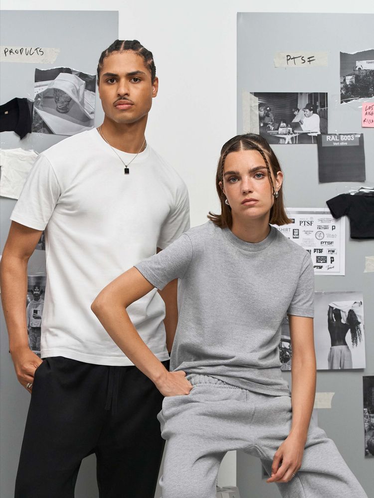 Футболка унисекс Cliff, серый меланж / Миниатюра модельного (1000)