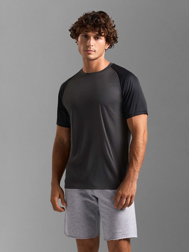 Футболка спортивная унисекс Vortex, молочно-белая / Миниатюра модельного (1000)