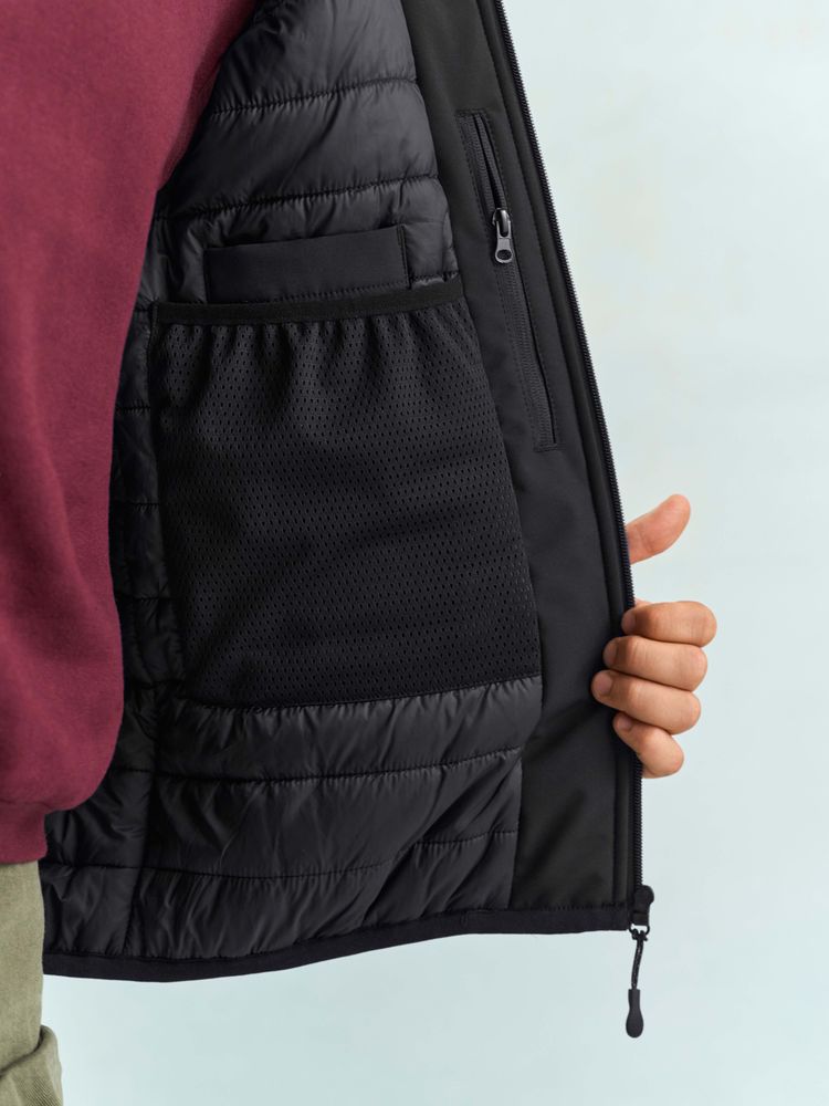 Жилет софтшелл унисекс Falcon BW, красный / Миниатюра модельного (1000)