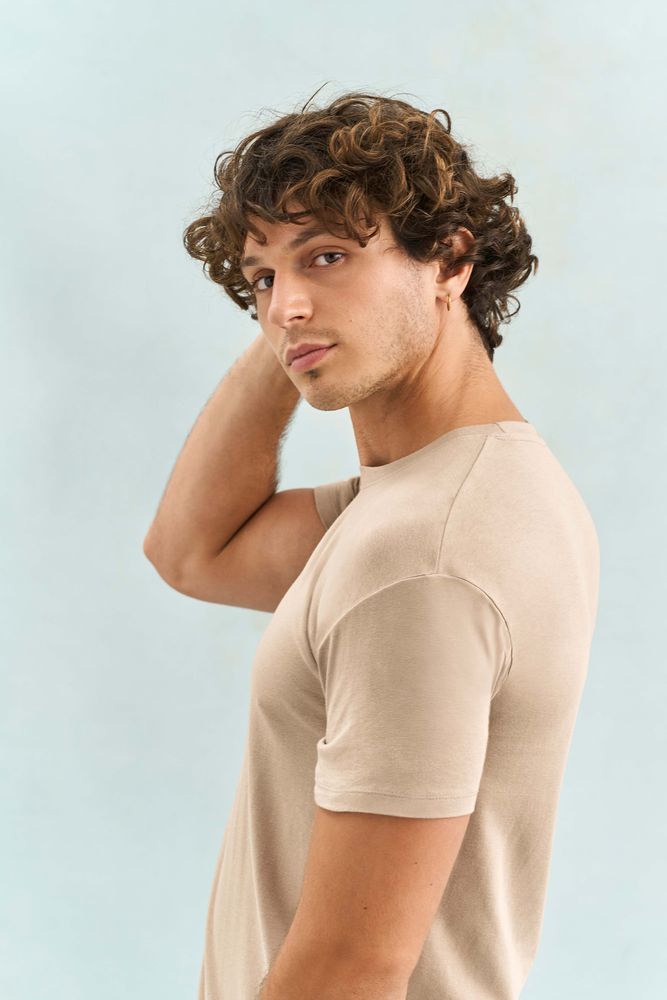 Футболка унисекс Regent 150, серо-бежевая / Миниатюра модельного (1000)