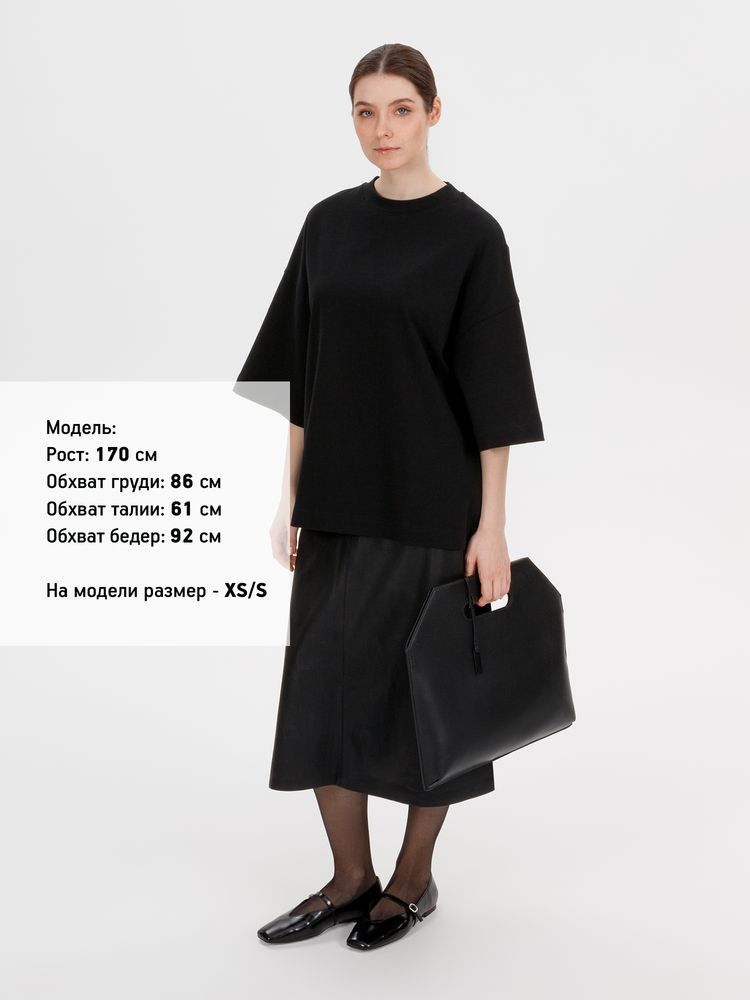 Футболка оверсайз Big Boss, черная / Миниатюра модельного (1000)