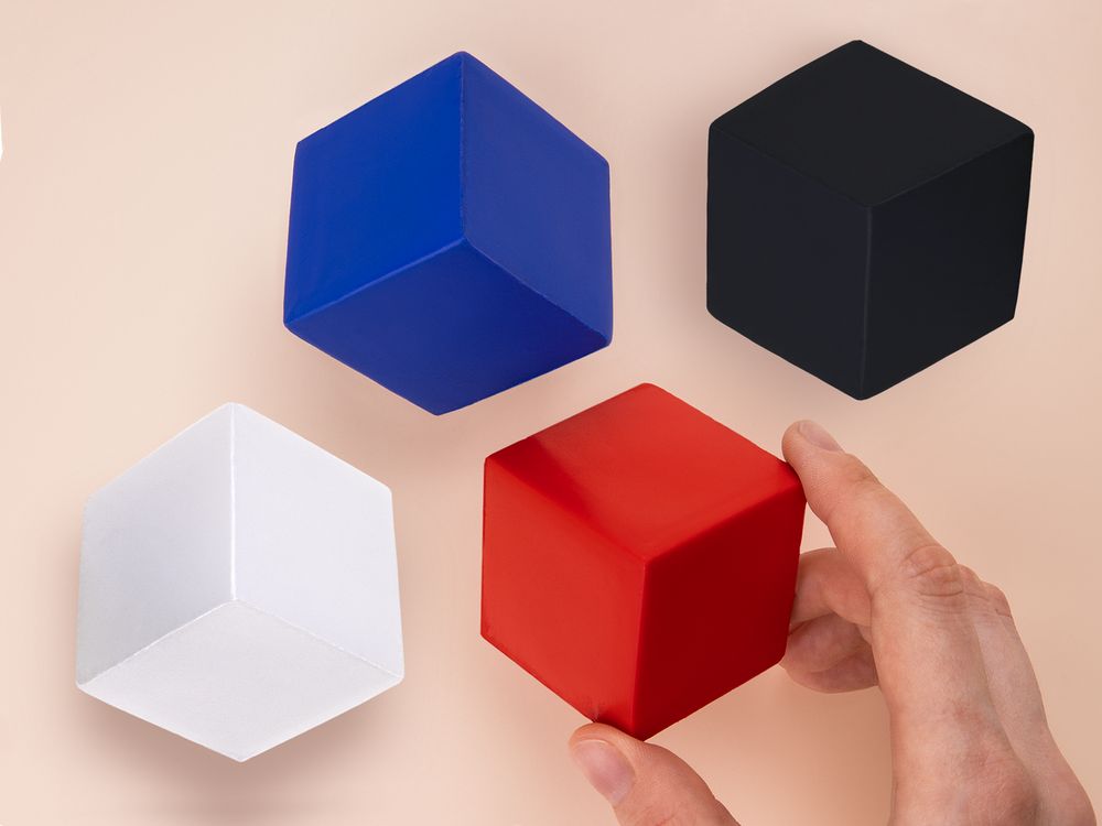 Антистресс «Кубик», красный / Миниатюра имиджевого (1000)