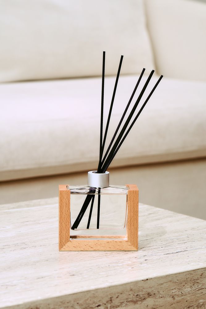 Диффузор ароматический Tuoksu, гиацинт и древесина груши / Миниатюра имиджевого (1000)