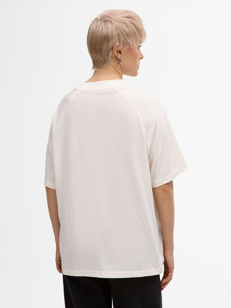 Футболка унисекс T2, молочно-белая / Миниатюра модельного (1000)