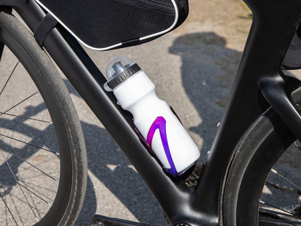 Бутылка для велосипеда Bikescape, белая с черным / Миниатюра имиджевого (1000)