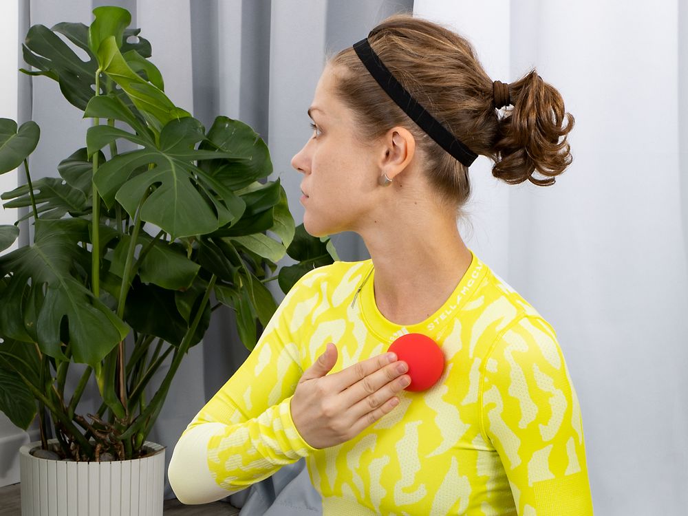 Массажный мяч для MФР Relaxify, красный / Миниатюра имиджевого (1000)