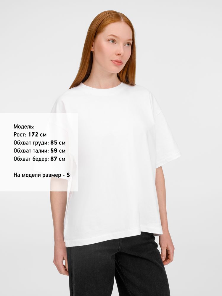 Футболка оверсайз унисекс Legacy, белая / Миниатюра модельного (1000)