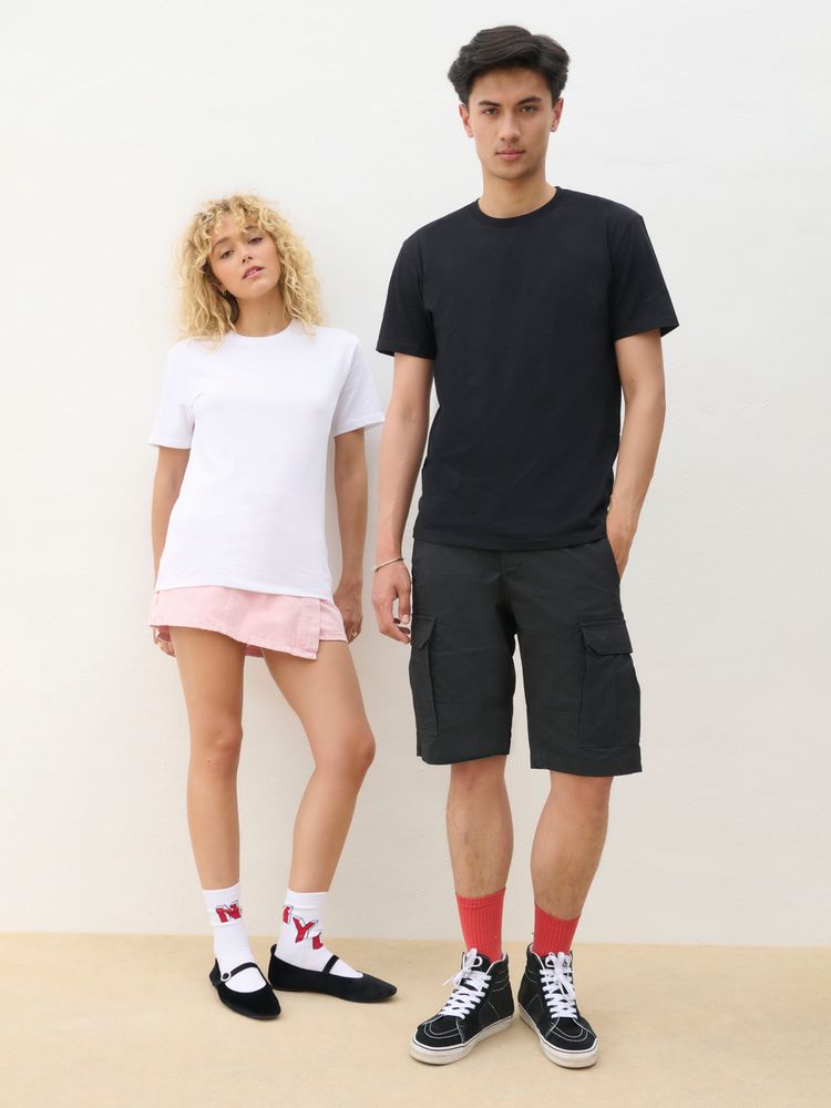 Футболка унисекс Explorer, красная / Миниатюра модельного (1000)