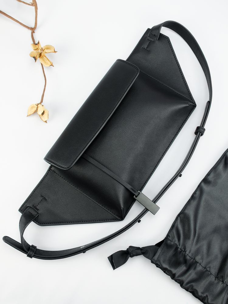 Поясная сумка Romance, черная / Миниатюра WWW (1000)