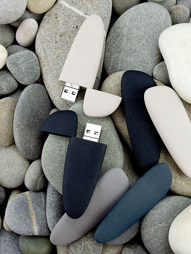 Флешка Pebble Universal, USB 3.0, серо-синяя, 32 Гб / Миниатюра WWW (1000)