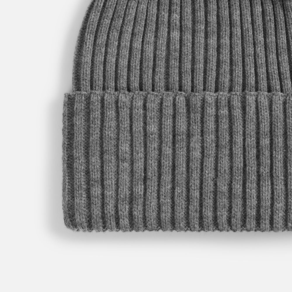 Шапка Yong, серая / Миниатюра WWW (1000)