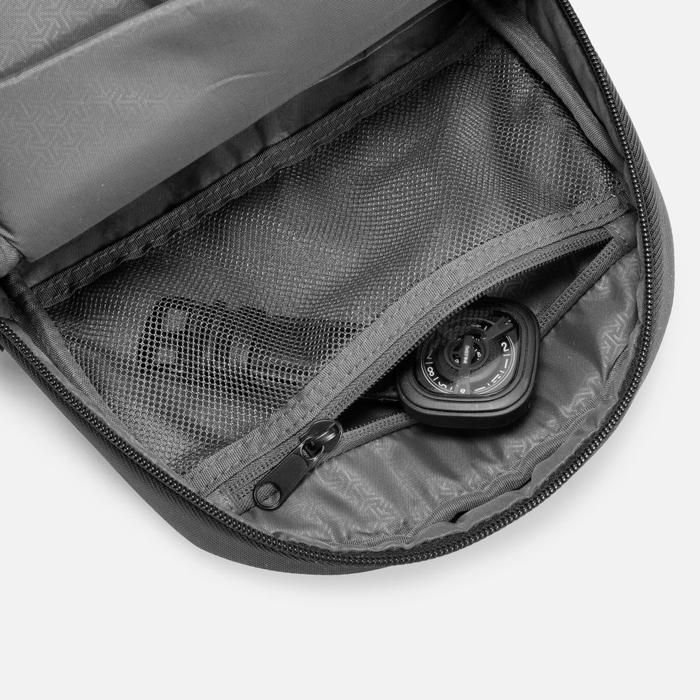 Рюкзак на одно плечо Gravon, черный / Миниатюра WWW (1000)